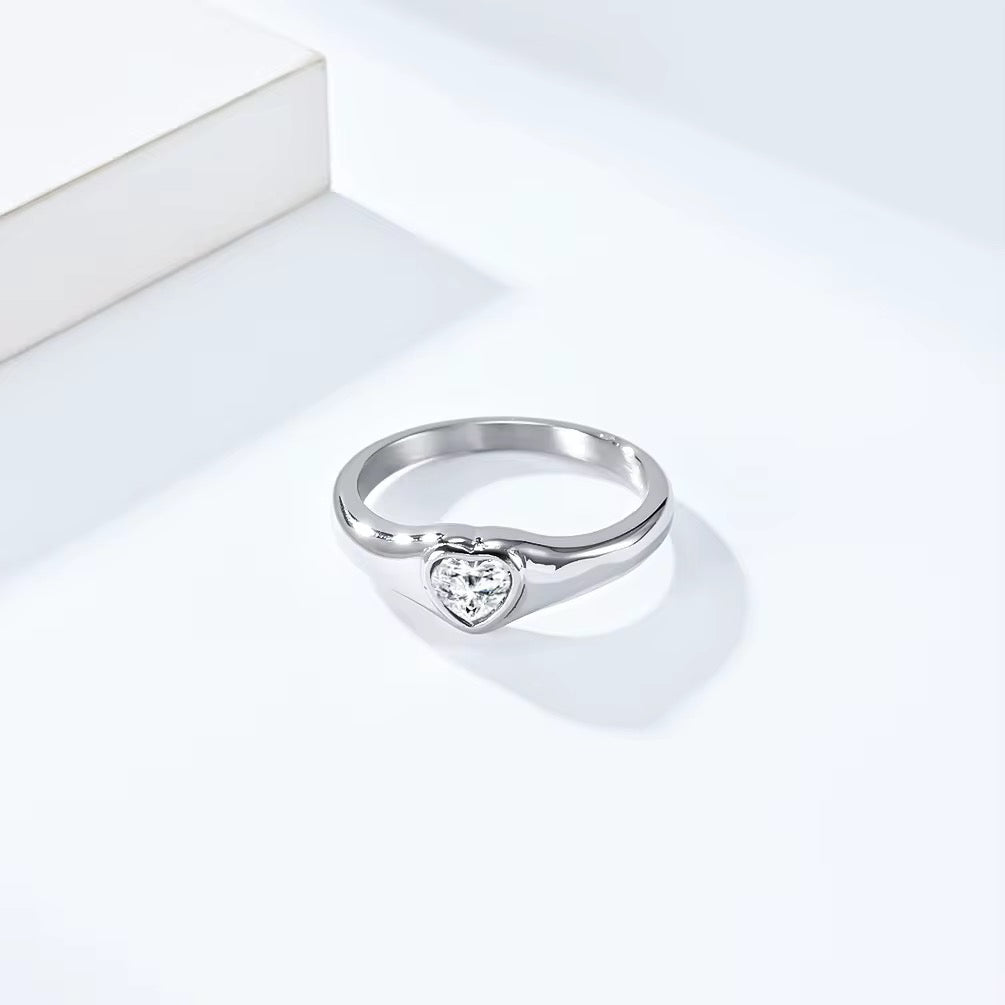 Dome Zircon Heart Ring