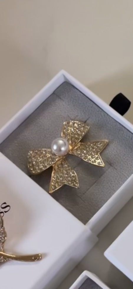 Ribbon Brooch