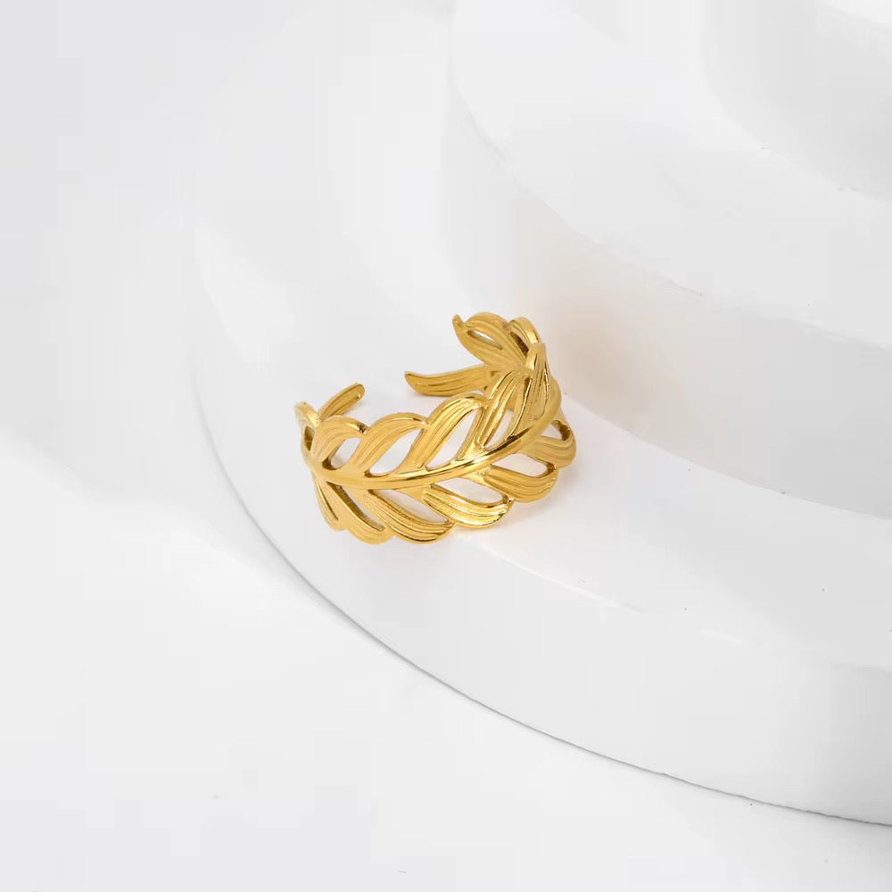 Open Leaf Ring
