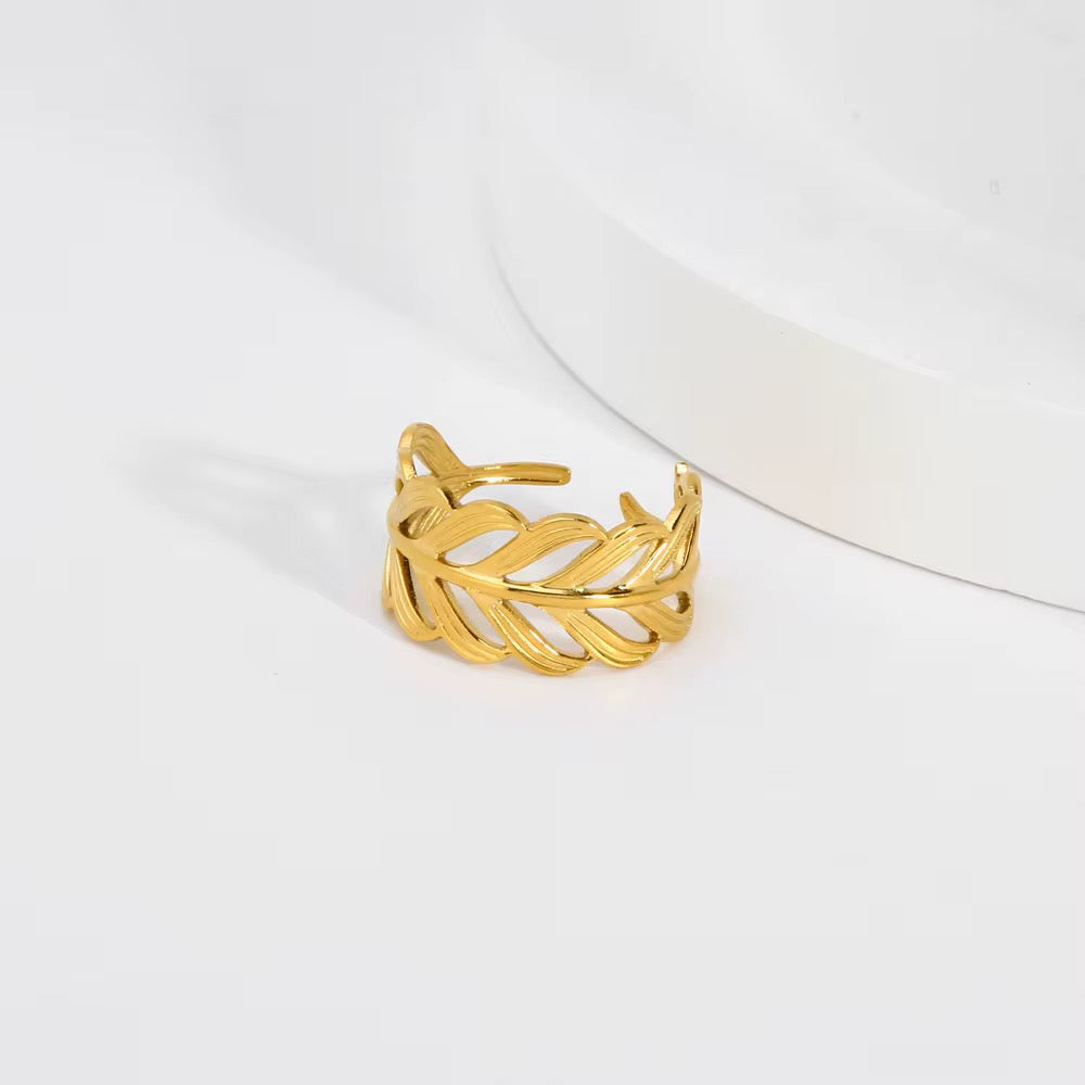 Open Leaf Ring