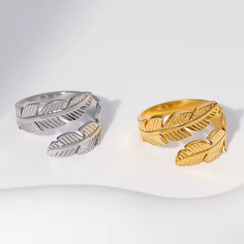 Adjustable Double Huggie Leaf Ring