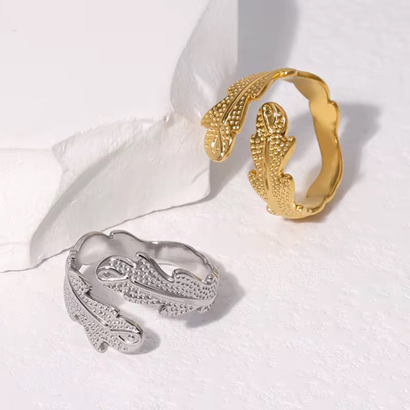 Adjustable Huggie Leaf Ring