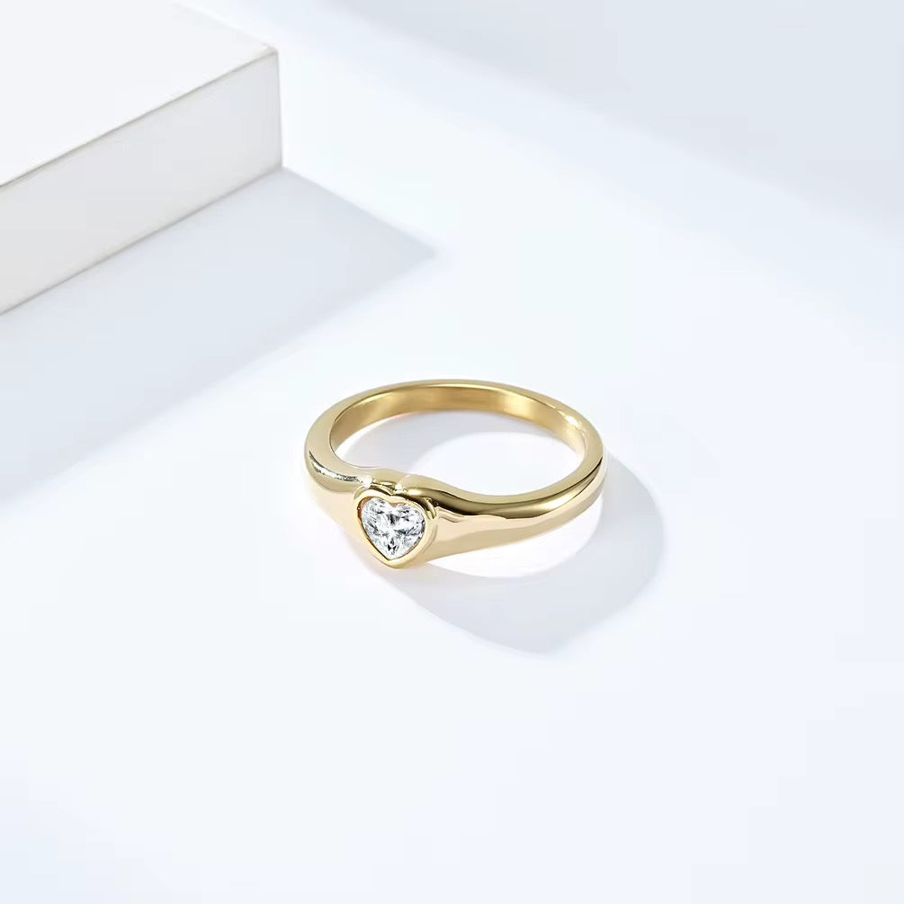 Dome Zircon Heart Ring