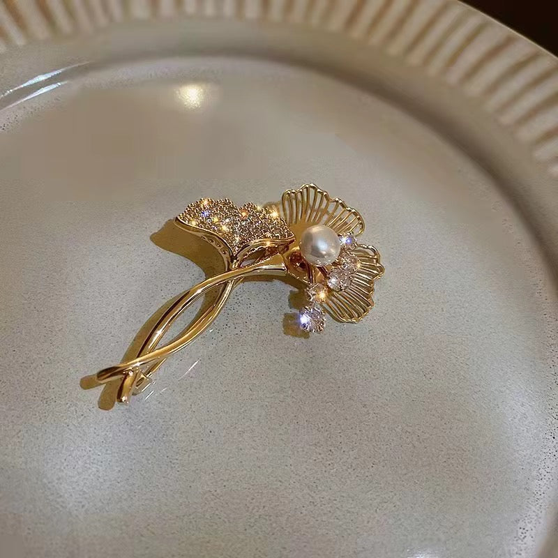Ginkgo Pearl Brooch