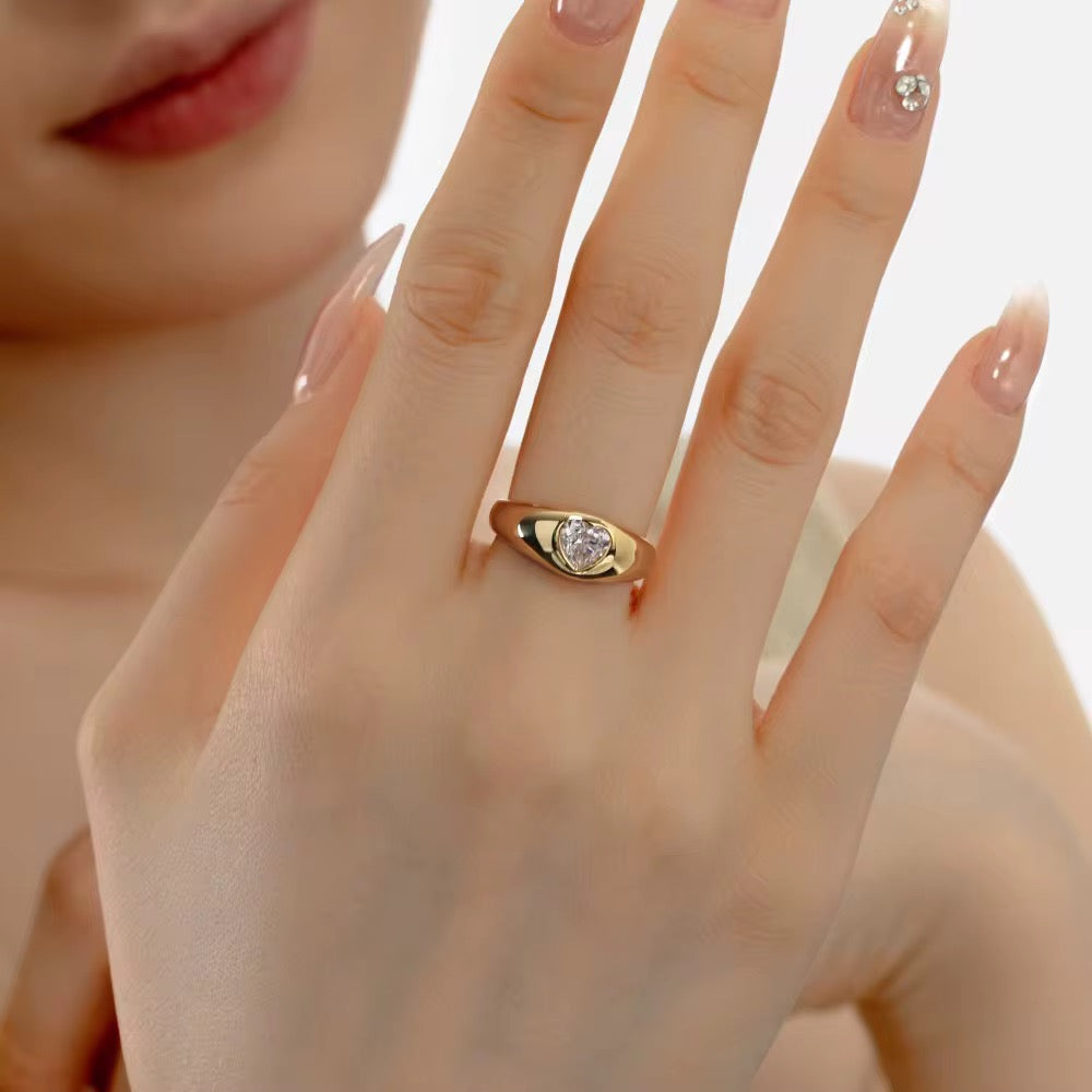 Dome Zircon Heart Ring