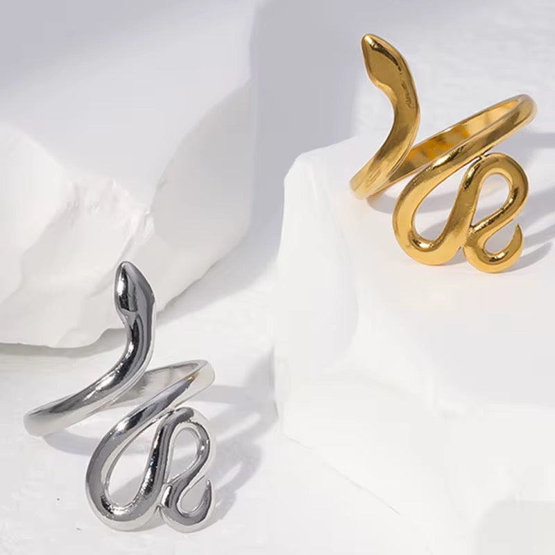 Adjustable Long Snake Ring