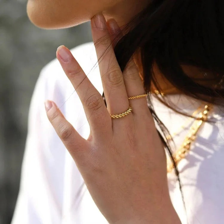 Simple Twisted Rope Ring
