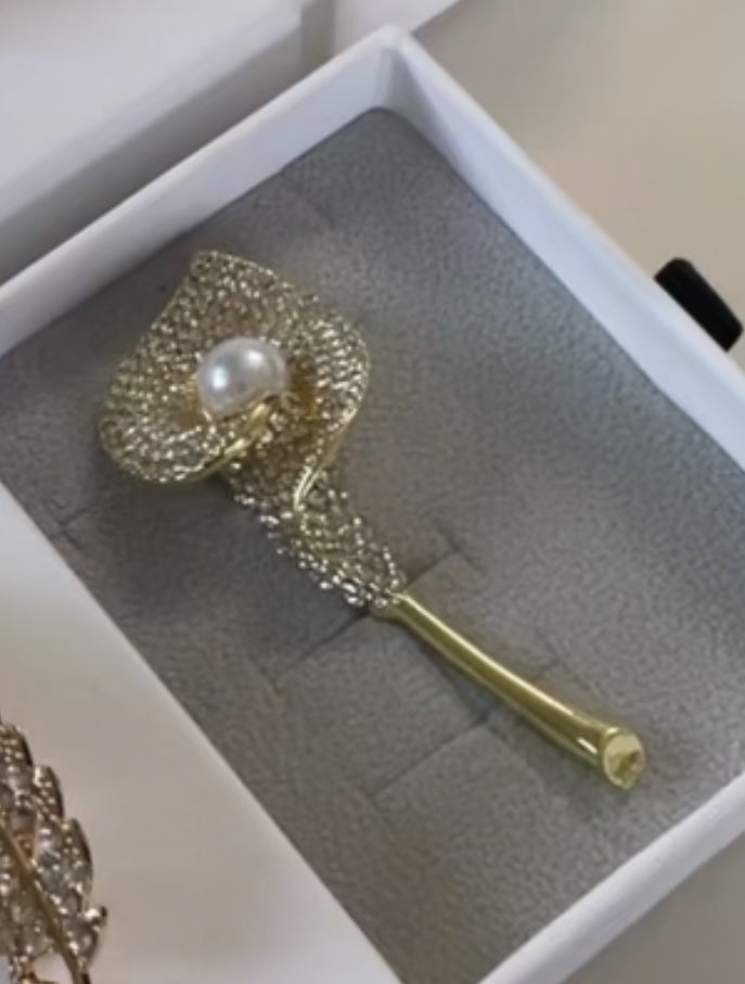 Tulip Brooch