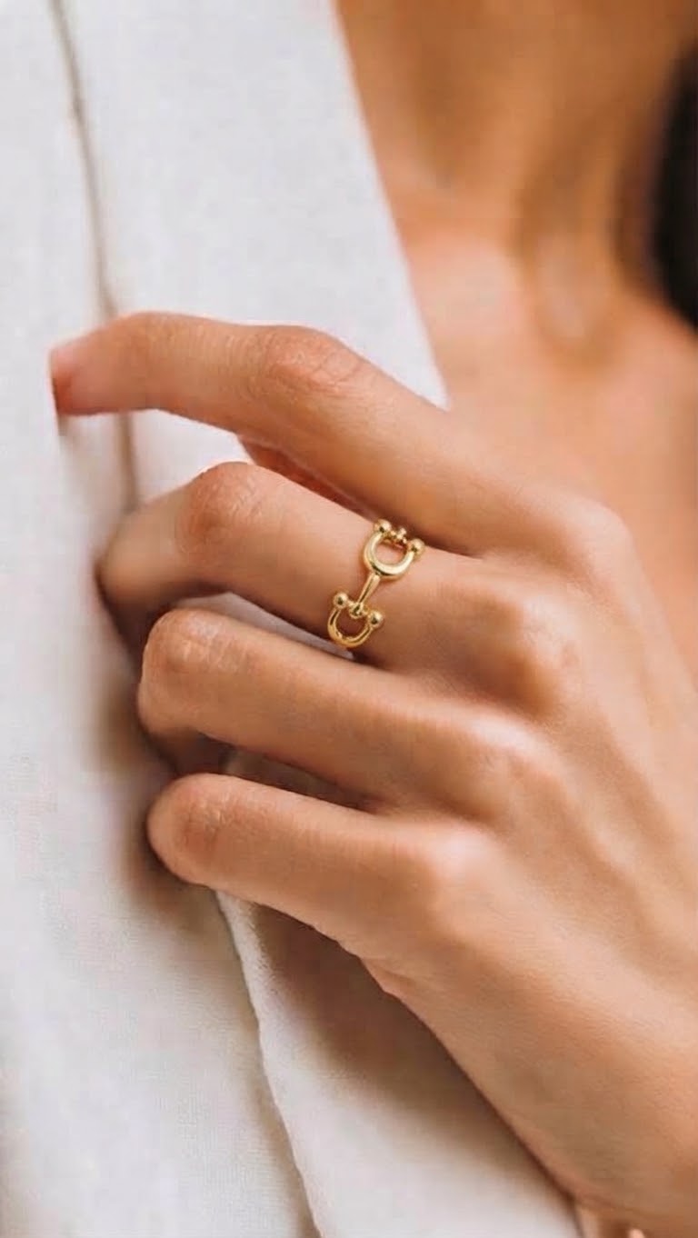 Minimal Tiffany Ring
