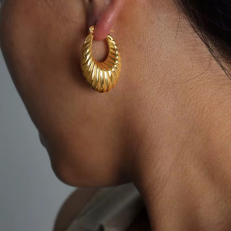 Scaled Hoop