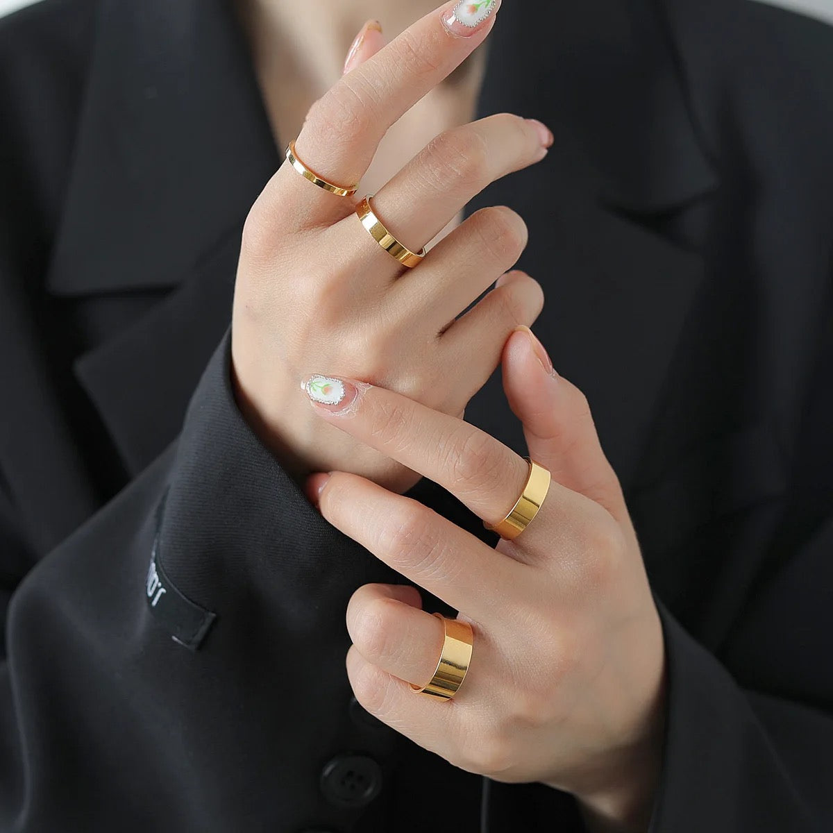 Rounded Edges Classic Rounded Rings