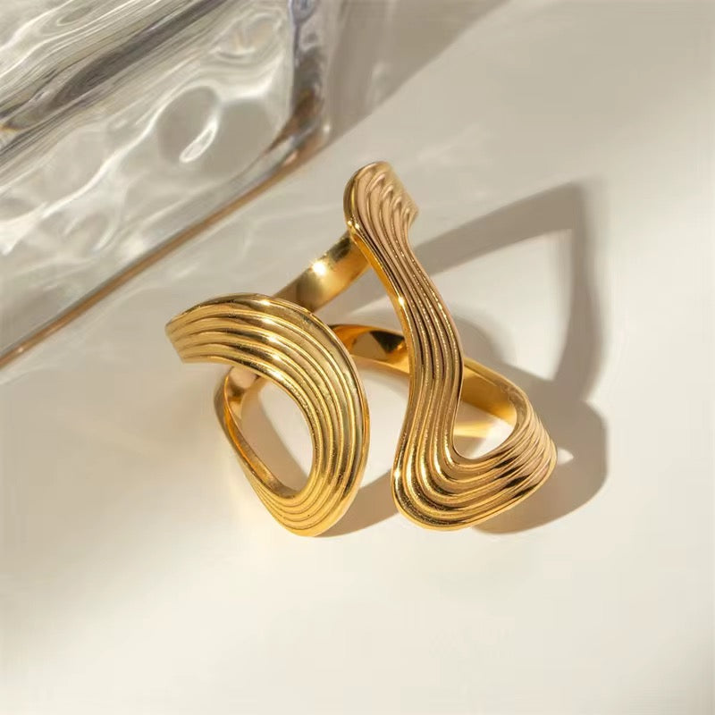 Adjustable Rebel Ring