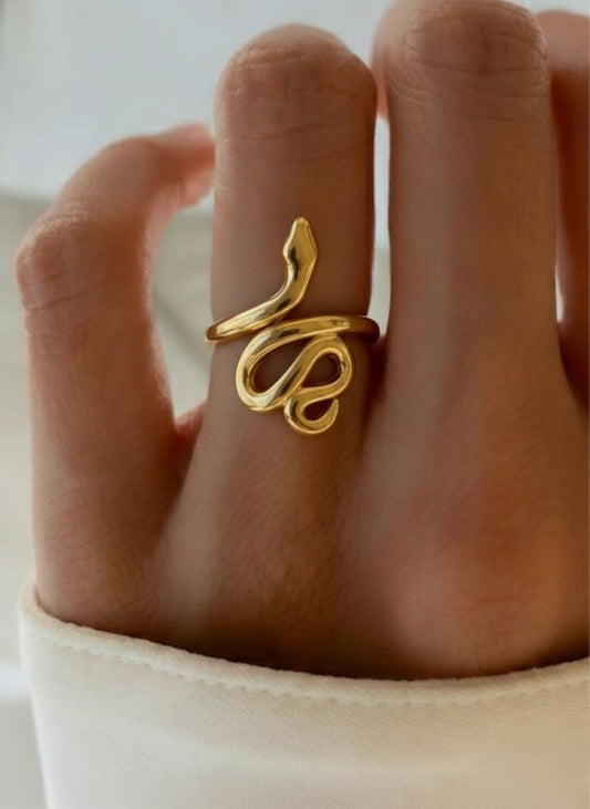 Adjustable Long Snake Ring