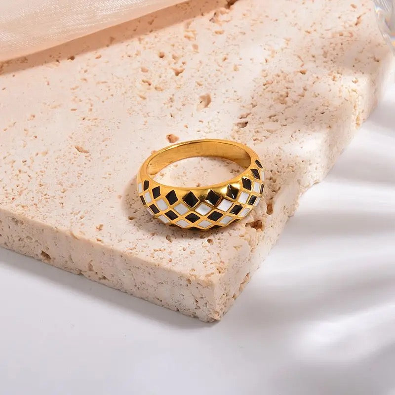 Chessboard Dome Ring