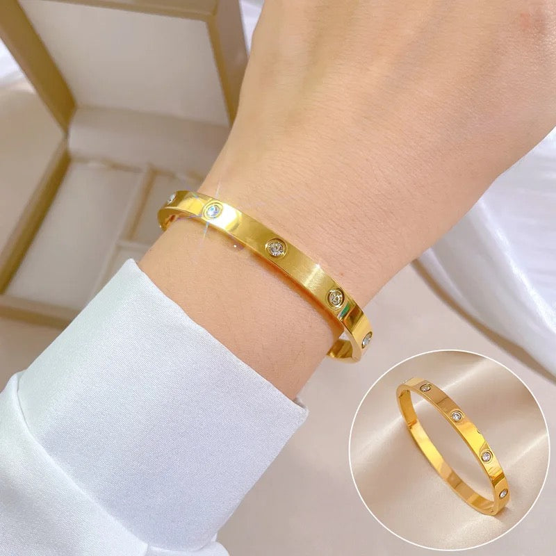 Love Zircon Bangle Bracelet