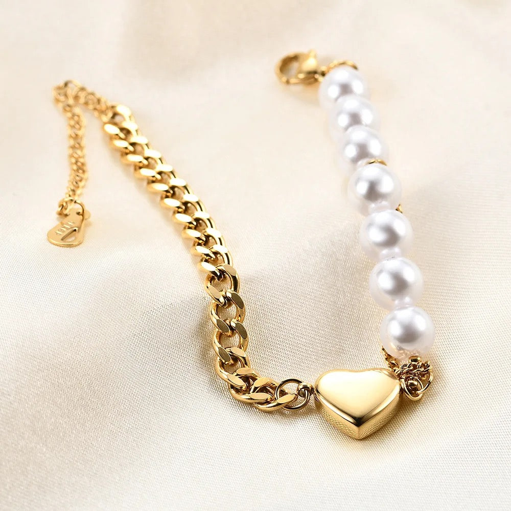 Elegant Heart Pearl Bracelet