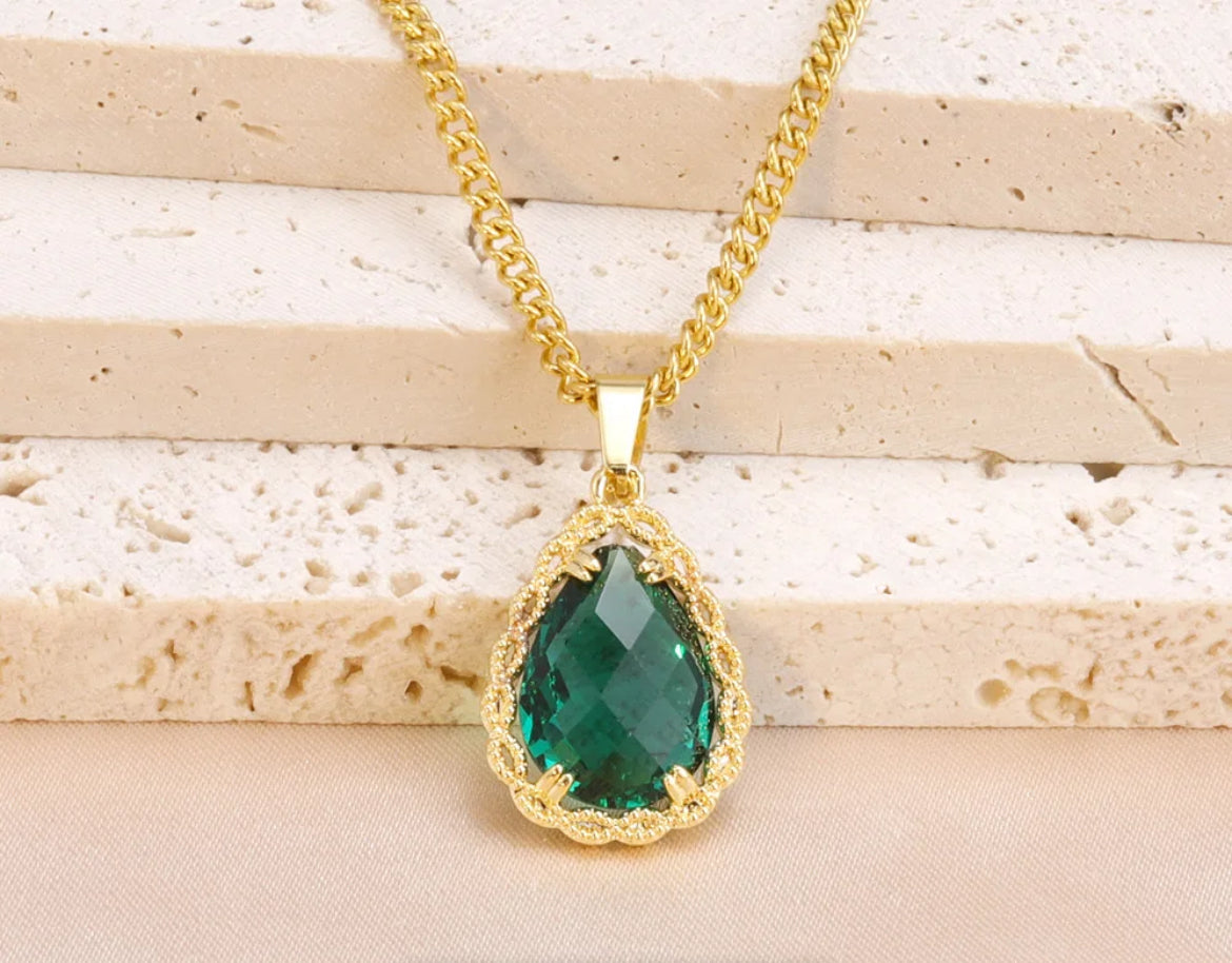 Emerald Gemstone Pendant Necklace