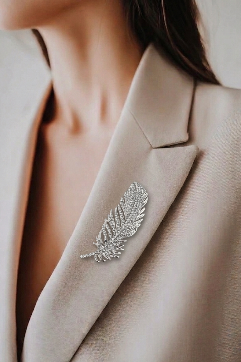 The Plume Brooch