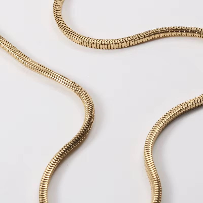 Round Snake Necklace