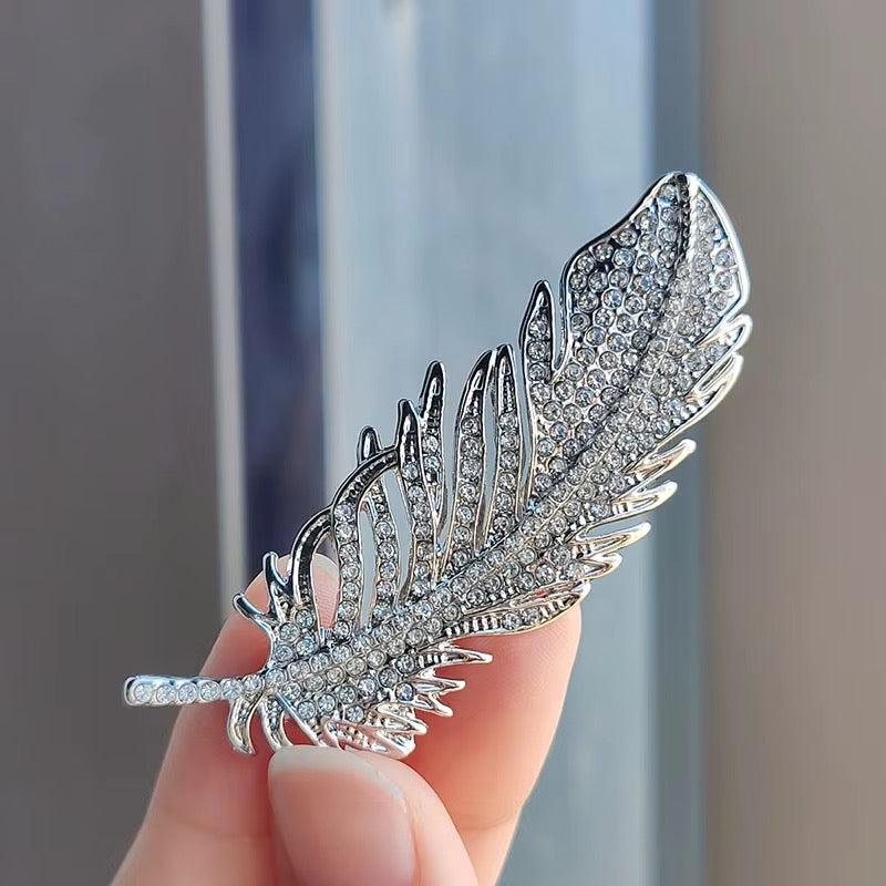 The Plume Brooch