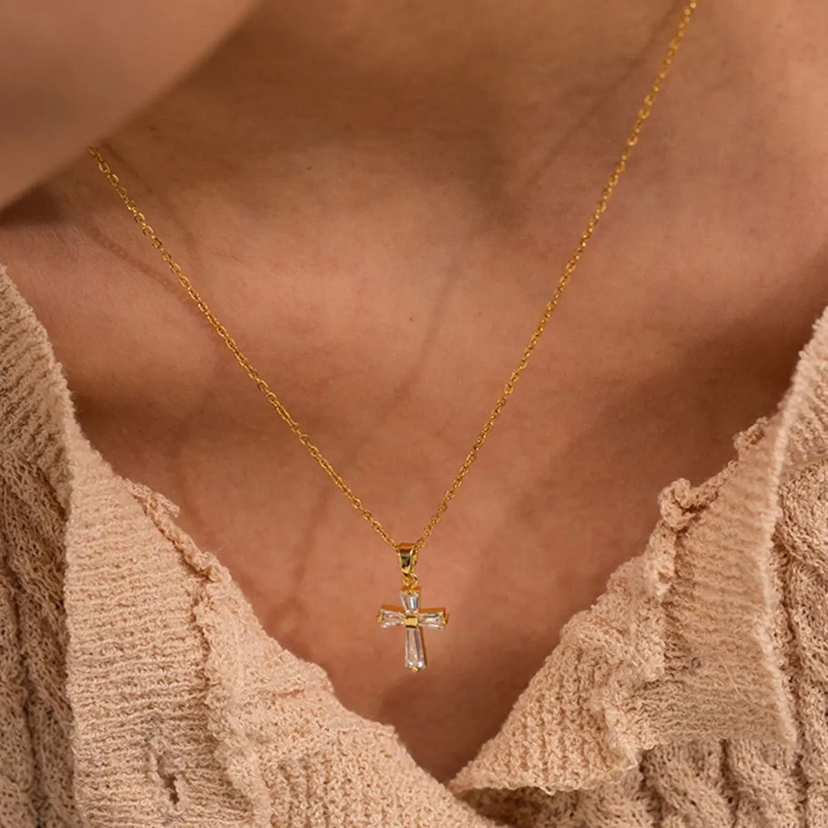 Cross Bling Zirconia Pendant Necklace