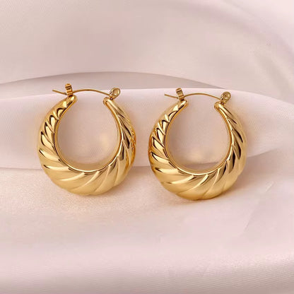 Croissant Twist Hoop