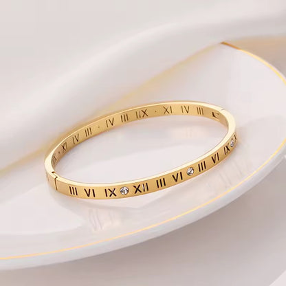 Roman Touch Bangle