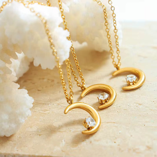 Zirconia Moon Pendant