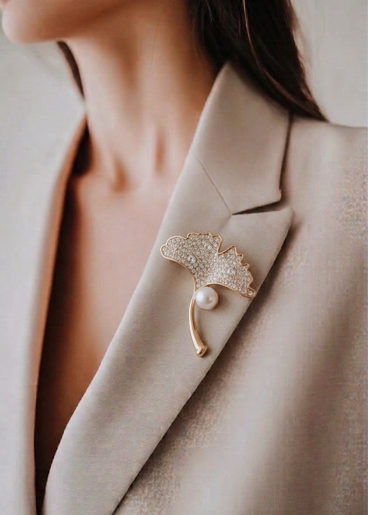 Pearl Flower Brooch