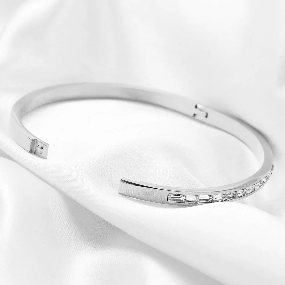 Minimalist Cubic Zircon Bracelet