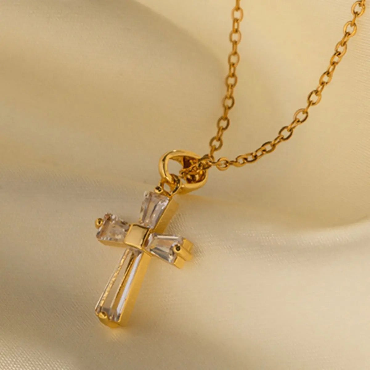 Cross Bling Zirconia Pendant Necklace