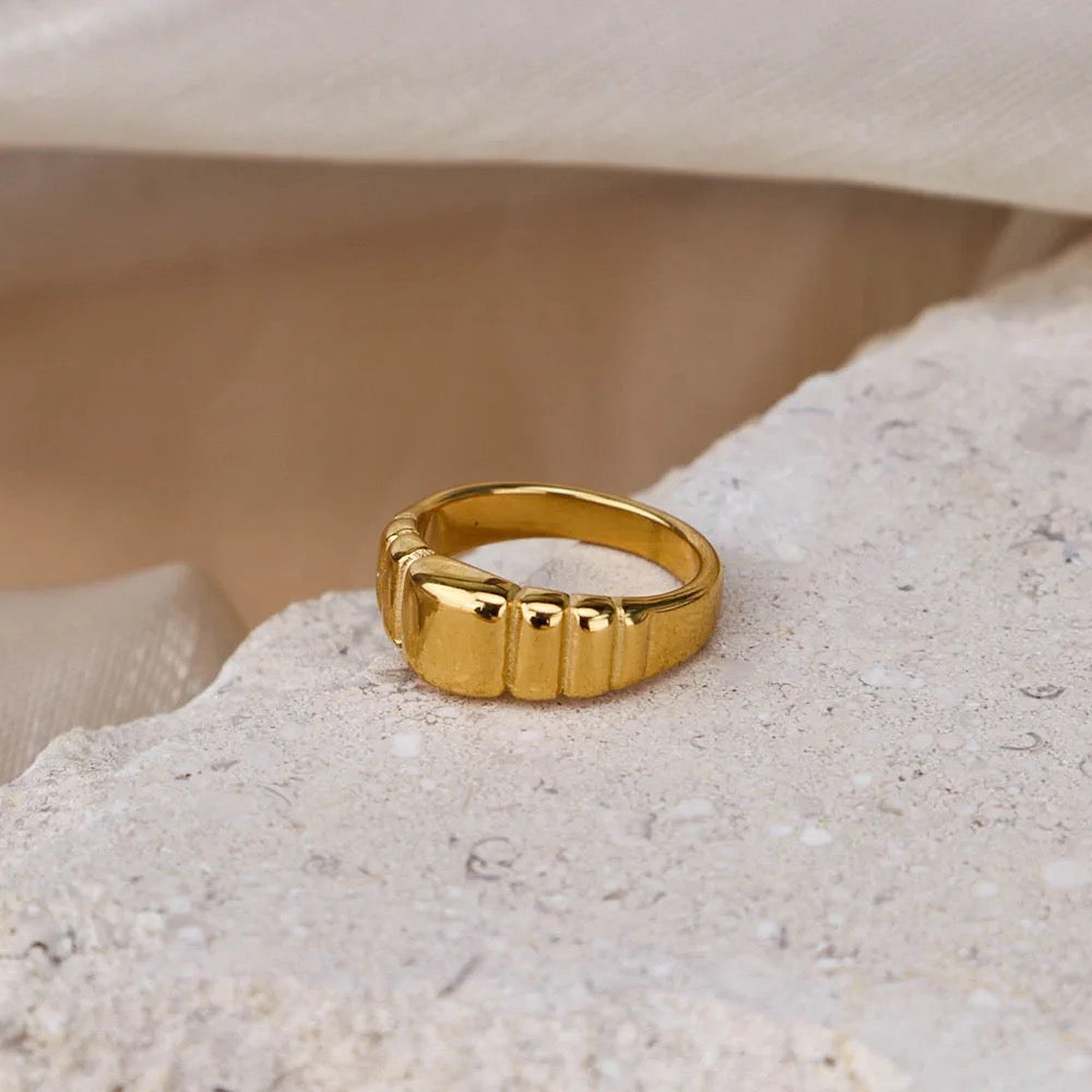 Bold Bread Grain Ring