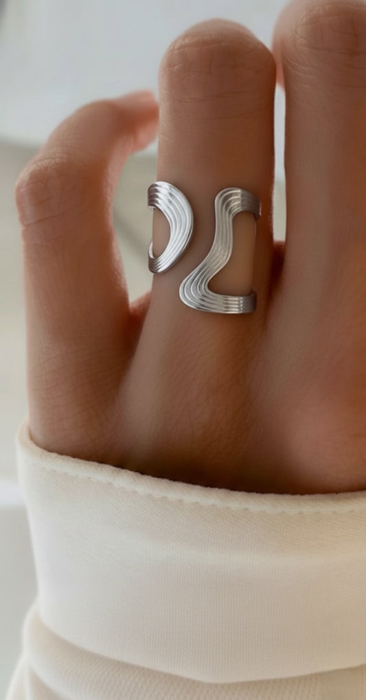 Adjustable Rebel Ring