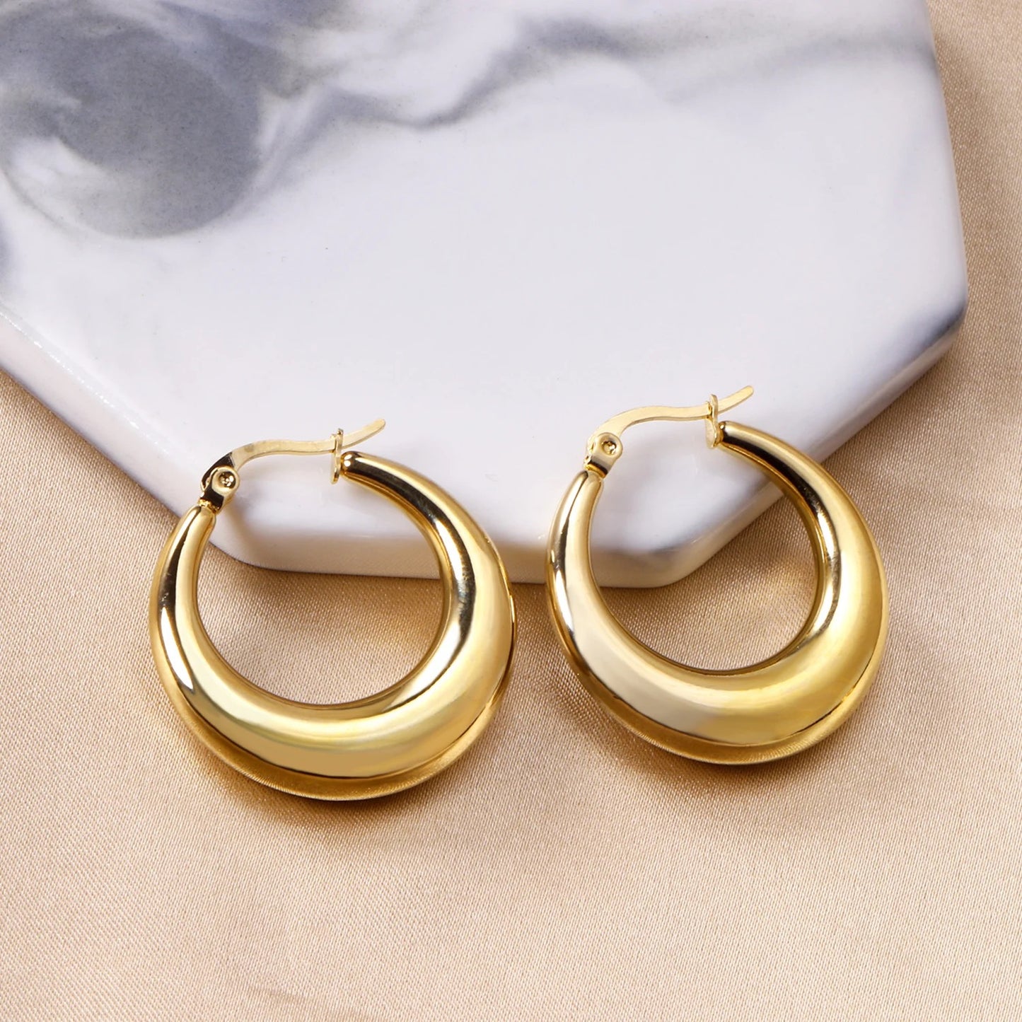 Vintage Medium Circle Hoop Earring