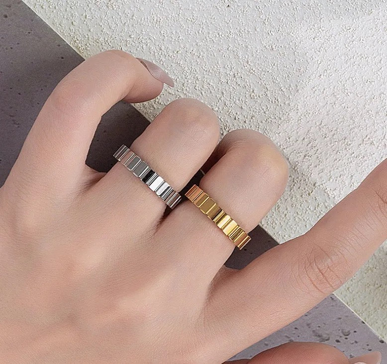 Geometric Squared Ring