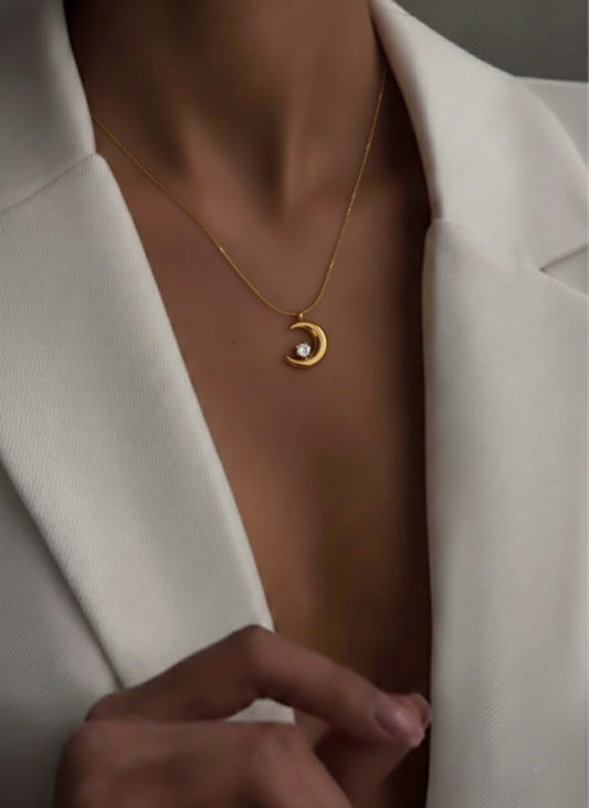 Zirconia Moon Pendant