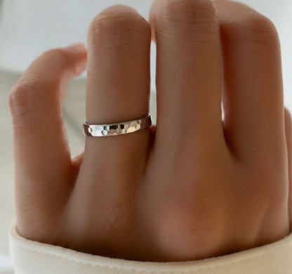 Rough Pattern Ring