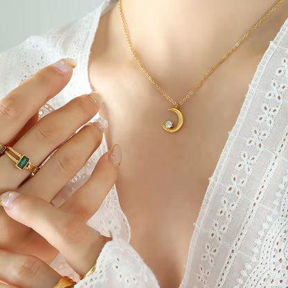 Zirconia Moon Pendant