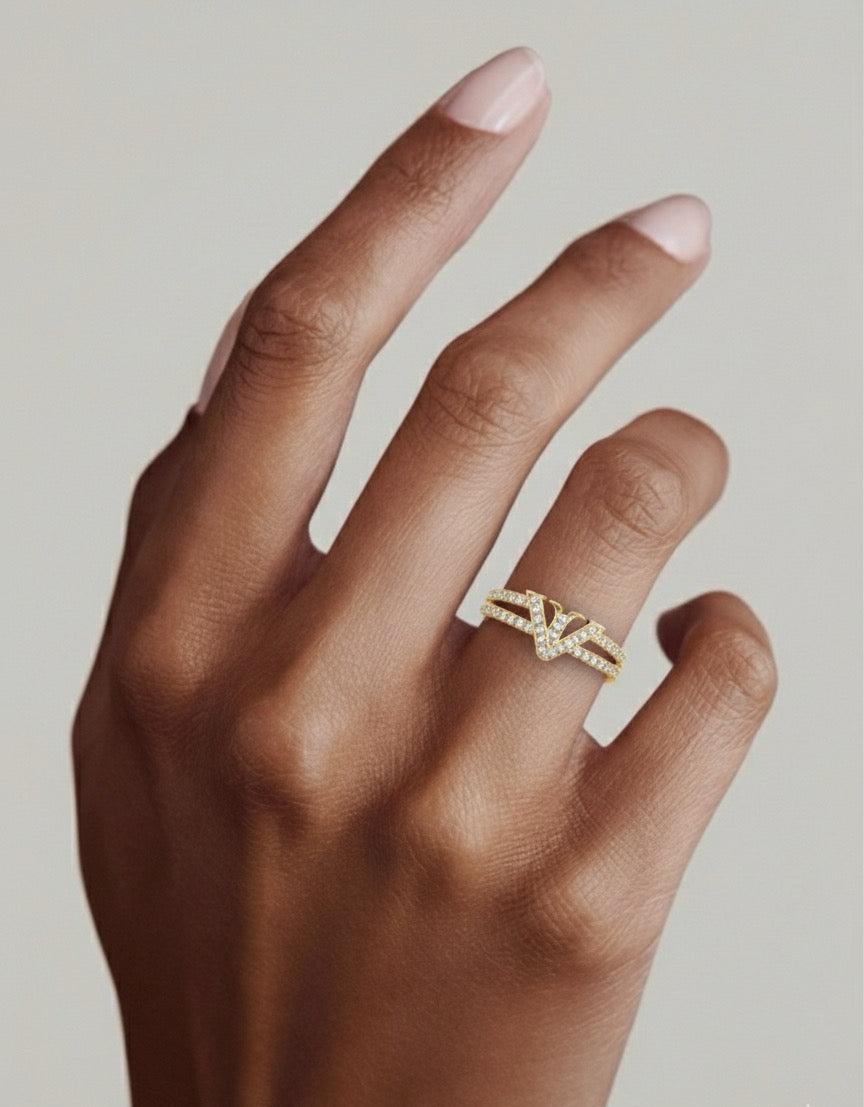 V-Crisscross Ring