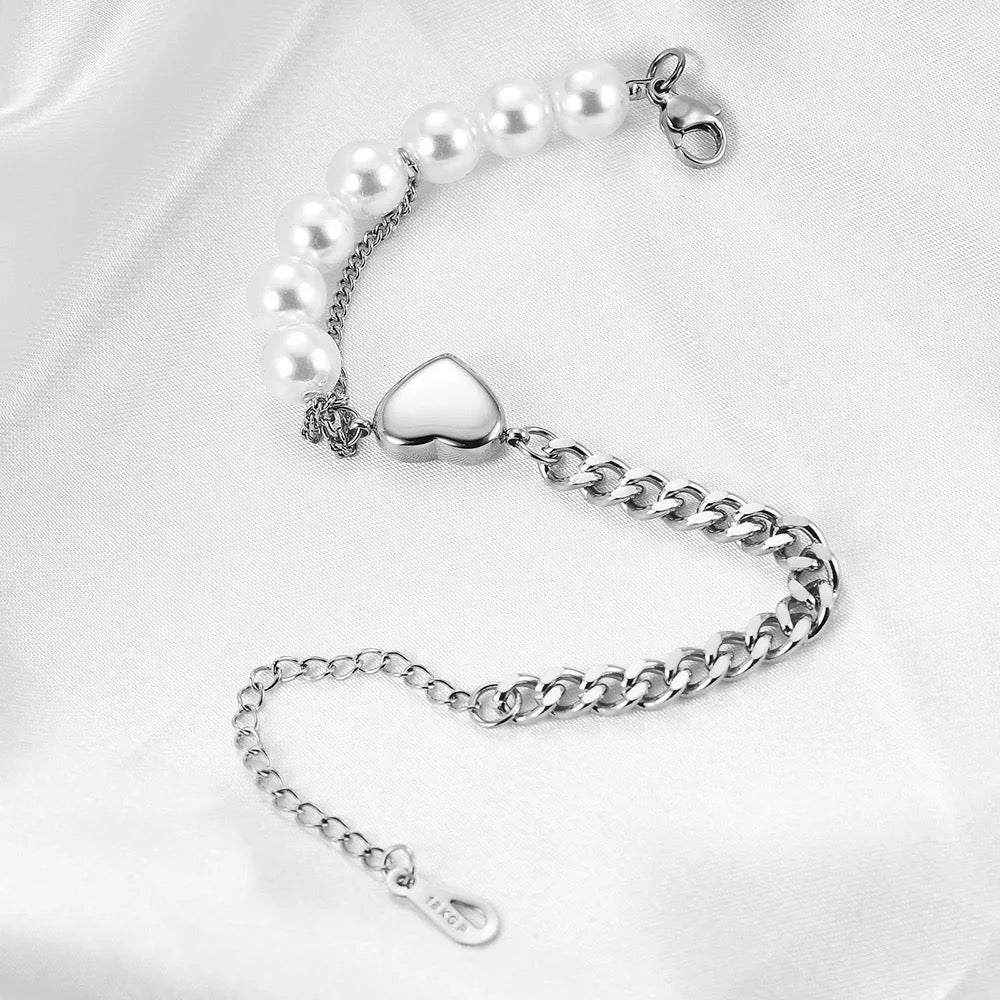 Elegant Heart Pearl Bracelet