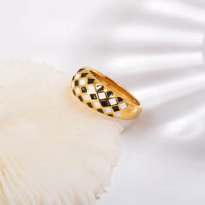 Chessboard Dome Ring