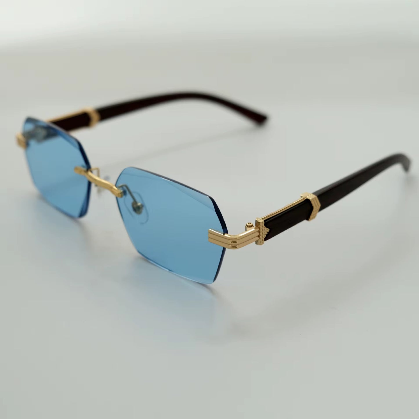 Edgy Unisex Glasses
